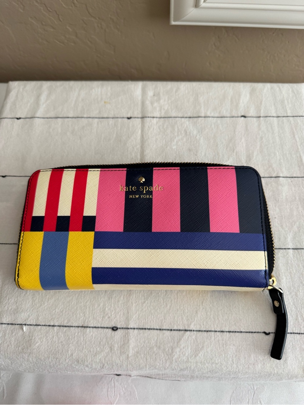 Kate Spade New York cedar street flag strips Zip Around Wallet